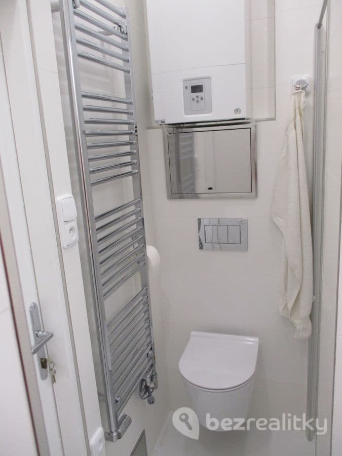 Studio flat to rent, 23 m², Dykova, Prague, Prague Studio flat to rent, 23 m², Dykova, Prague, Prague