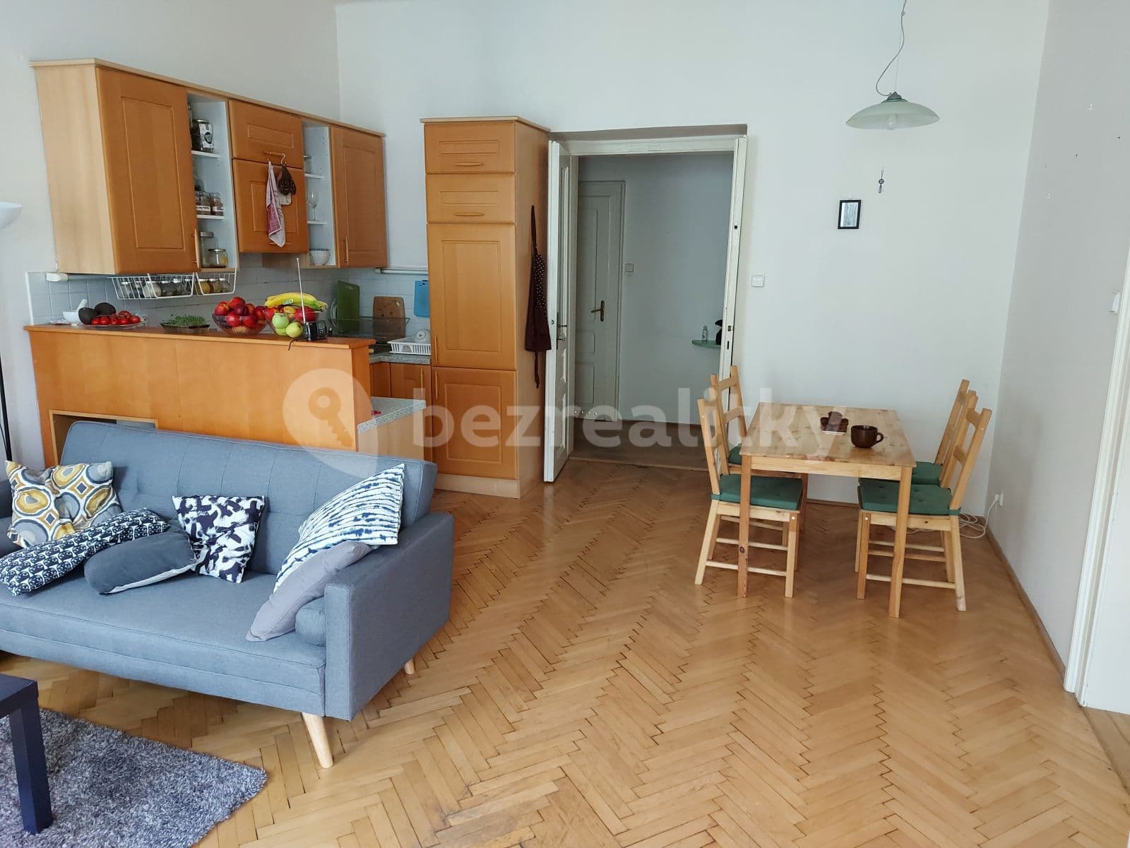1 bedroom with open-plan kitchen flat to rent, 67 m², Žitomírská, Prague, Prague 1 bedroom with open-plan kitchen flat to rent, 67 m², Žitomírská, Prague, Prague