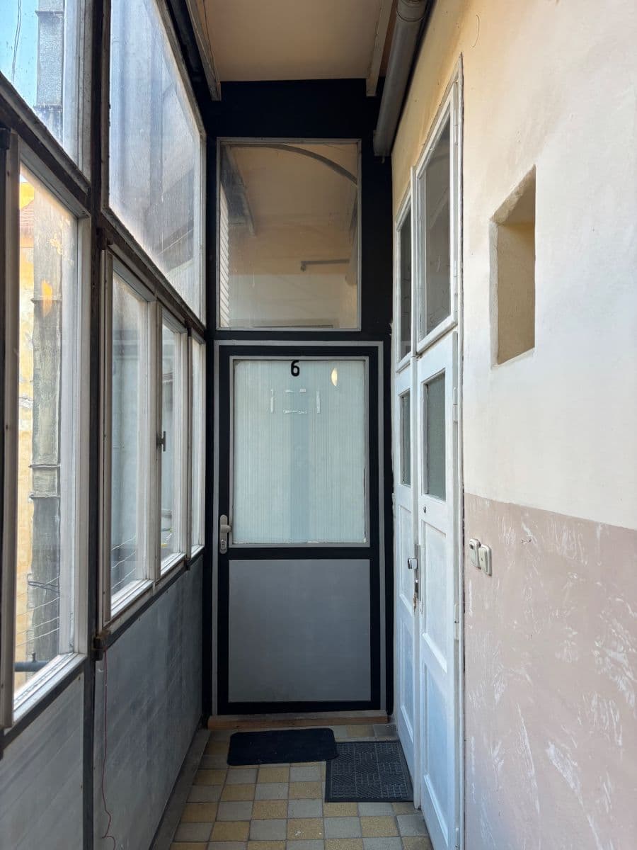 1 bedroom flat to rent, 32 m², Arbesovo náměstí, Prague, Prague 1 bedroom flat to rent, 32 m², Arbesovo náměstí, Prague, Prague