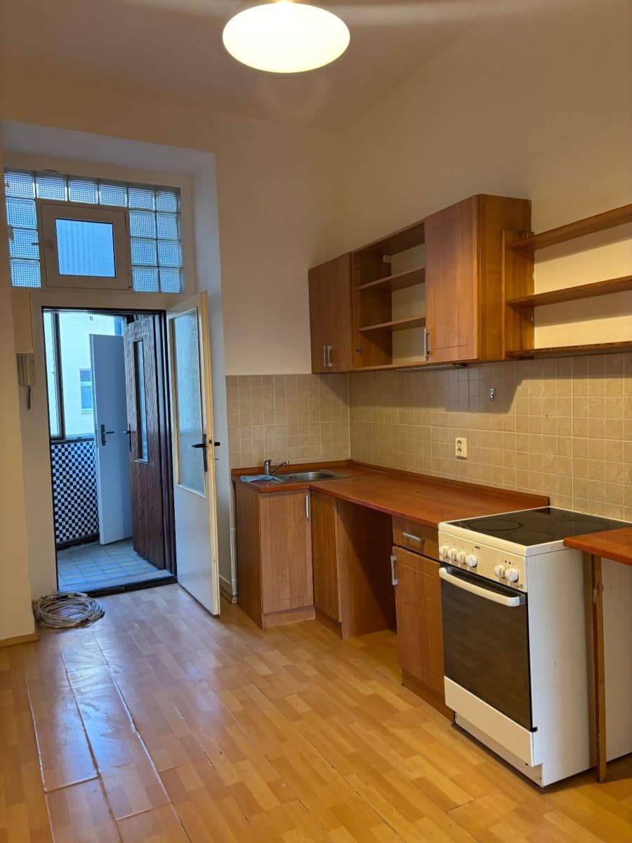 1 bedroom flat to rent, 32 m², Arbesovo náměstí, Prague, Prague 1 bedroom flat to rent, 32 m², Arbesovo náměstí, Prague, Prague