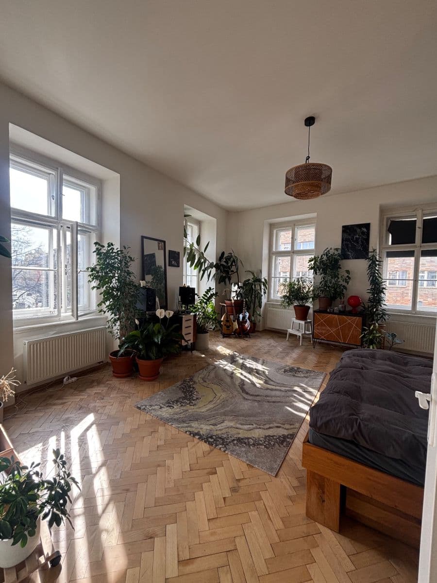 3 bedroom flat to rent, 100 m², Arbesovo náměstí, Prague, Prague 3 bedroom flat to rent, 100 m², Arbesovo náměstí, Prague, Prague