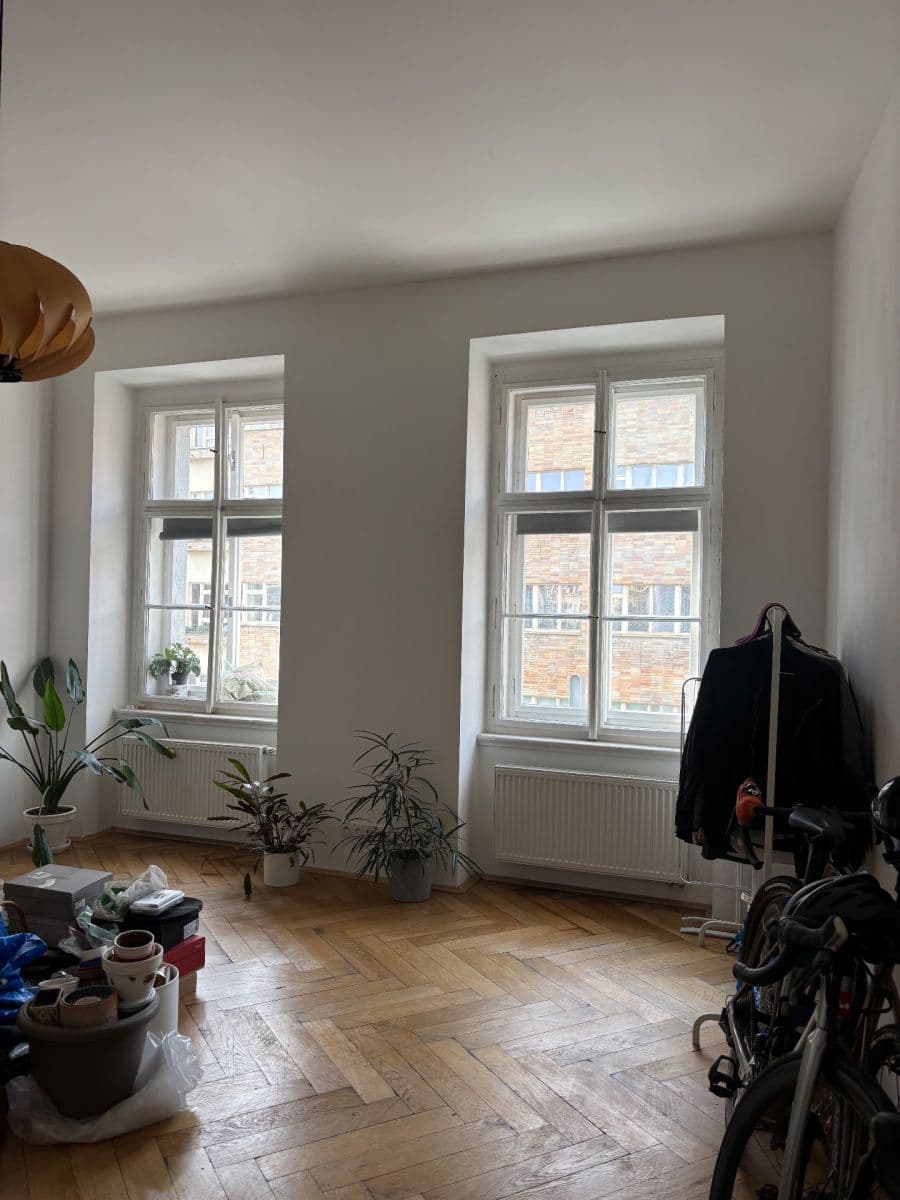 3 bedroom flat to rent, 100 m², Arbesovo náměstí, Prague, Prague 3 bedroom flat to rent, 100 m², Arbesovo náměstí, Prague, Prague