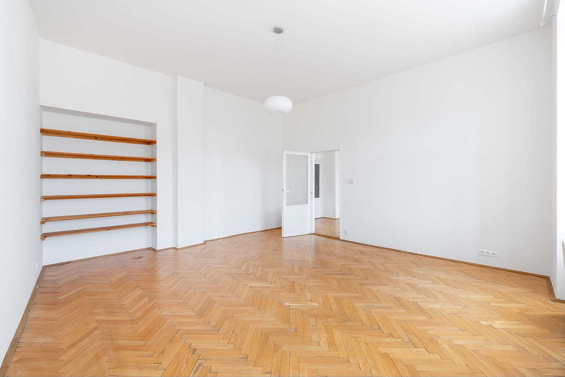 2 bedroom flat to rent, 72 m², Arbesovo náměstí, Prague, Prague 2 bedroom flat to rent, 72 m², Arbesovo náměstí, Prague, Prague