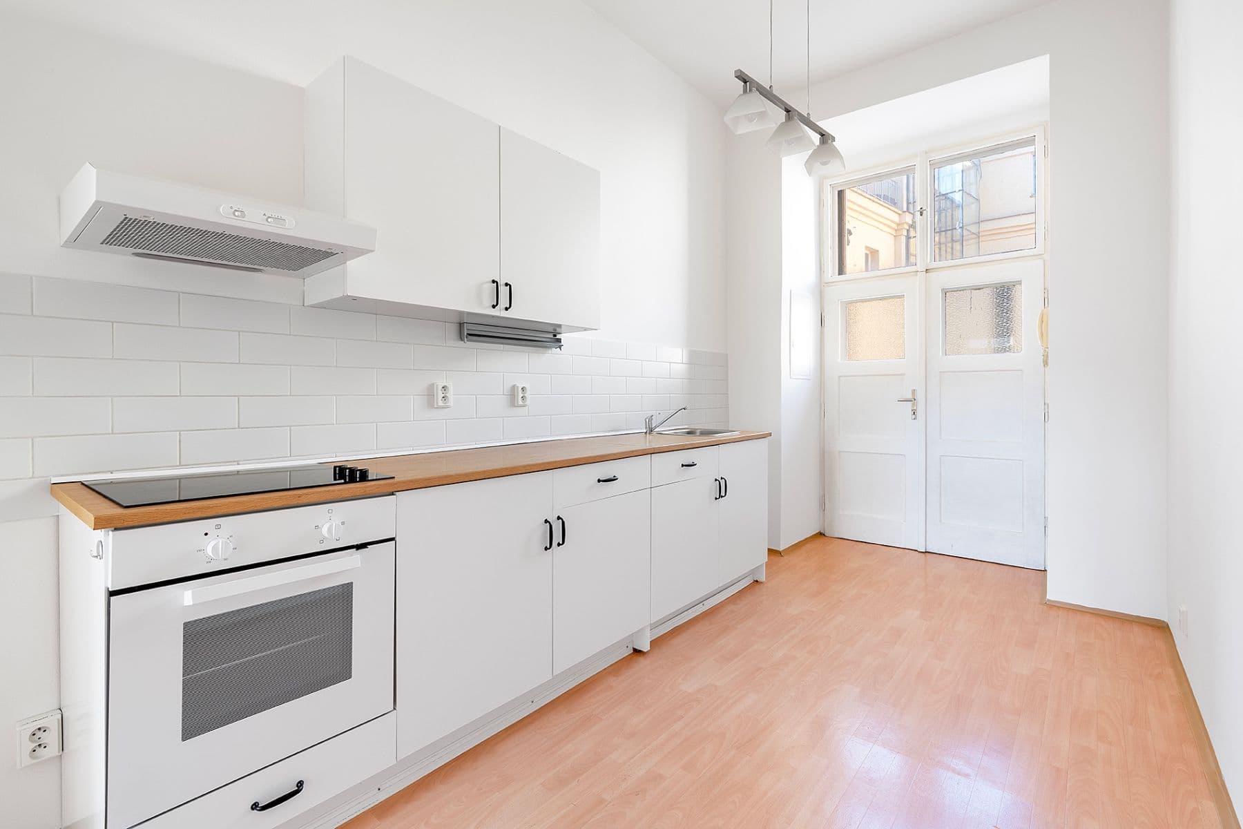 2 bedroom flat to rent, 72 m², Arbesovo náměstí, Prague, Prague 2 bedroom flat to rent, 72 m², Arbesovo náměstí, Prague, Prague