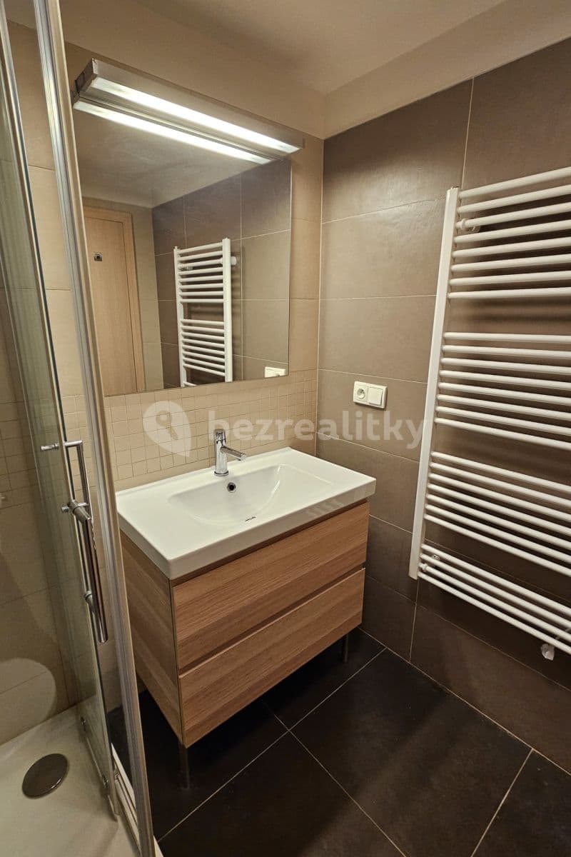 2 bedroom flat to rent, 65 m², Šimáčkova, Prague, Prague 2 bedroom flat to rent, 65 m², Šimáčkova, Prague, Prague