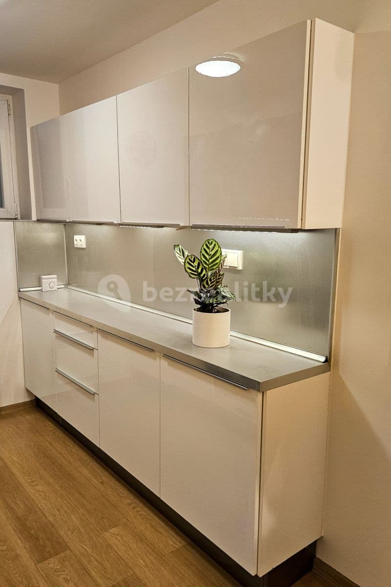 2 bedroom flat to rent, 65 m², Šimáčkova, Prague, Prague 2 bedroom flat to rent, 65 m², Šimáčkova, Prague, Prague