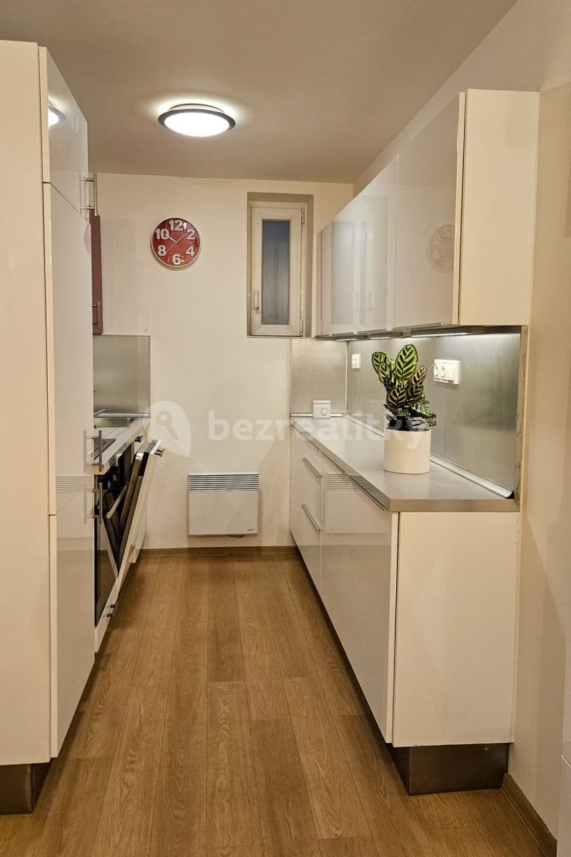 2 bedroom flat to rent, 65 m², Šimáčkova, Prague, Prague 2 bedroom flat to rent, 65 m², Šimáčkova, Prague, Prague