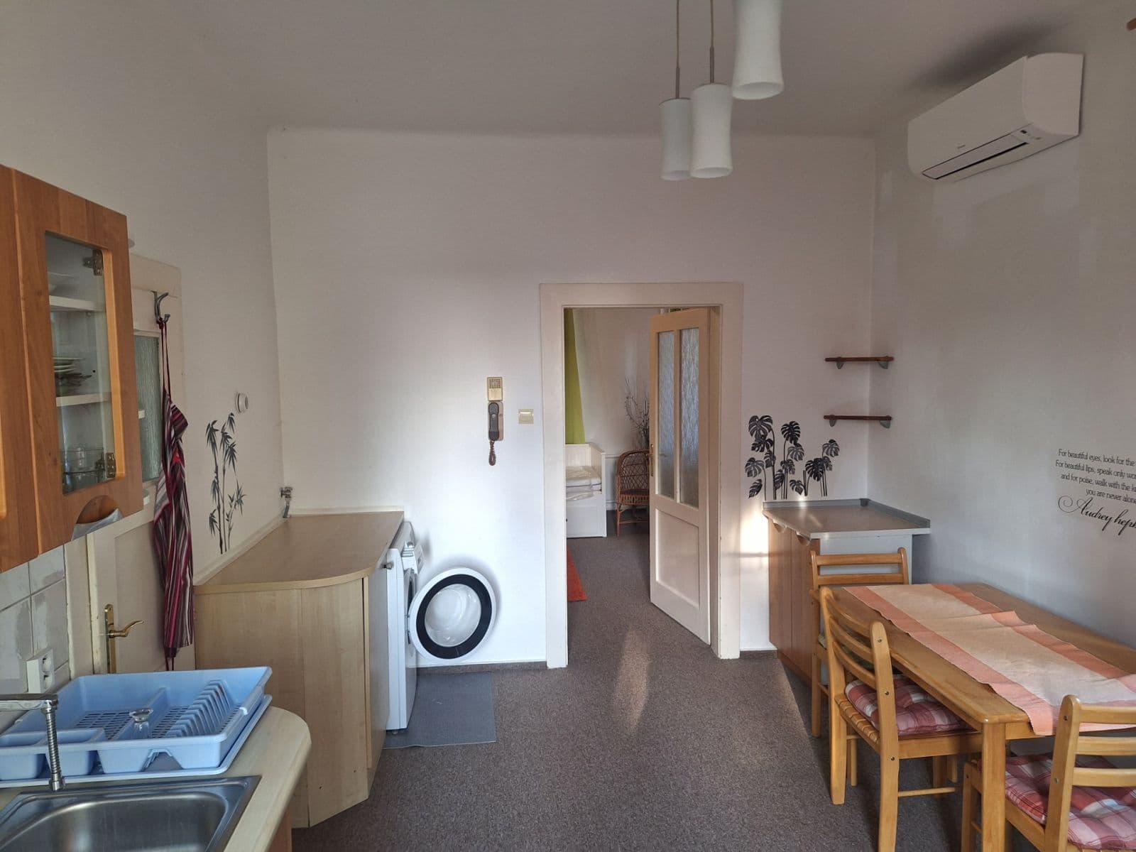 1 bedroom flat to rent, 44 m², Edisonova, Prague, Prague 1 bedroom flat to rent, 44 m², Edisonova, Prague, Prague