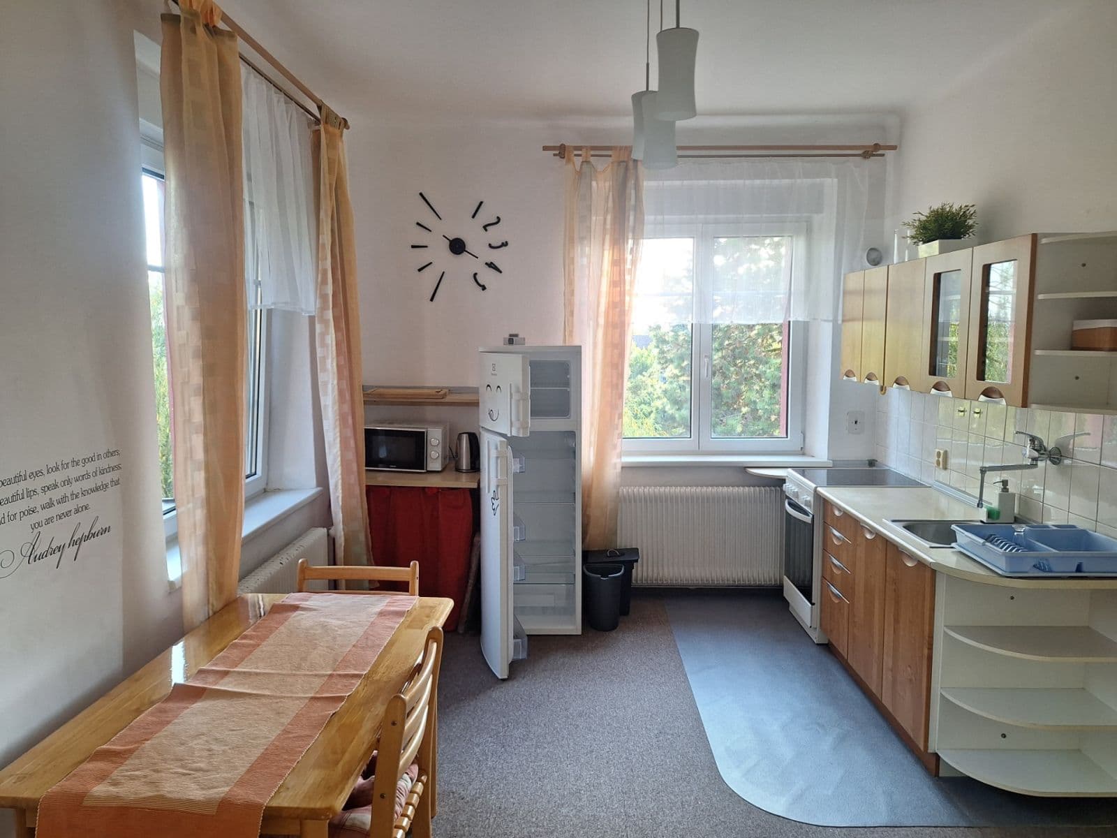 1 bedroom flat to rent, 44 m², Edisonova, Prague, Prague 1 bedroom flat to rent, 44 m², Edisonova, Prague, Prague