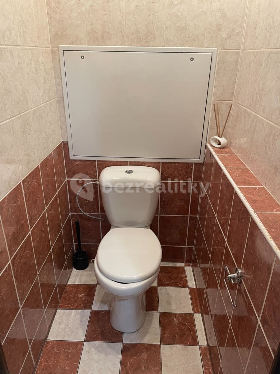 3 bedroom flat to rent, 73 m², Na břehu, Prague, Prague 3 bedroom flat to rent, 73 m², Na břehu, Prague, Prague