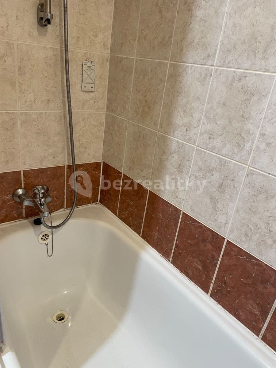 3 bedroom flat to rent, 73 m², Na břehu, Prague, Prague 3 bedroom flat to rent, 73 m², Na břehu, Prague, Prague