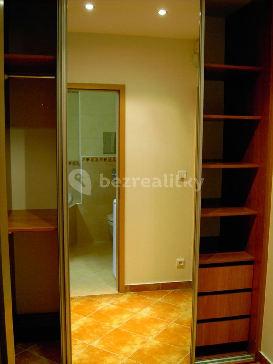 1 bedroom with open-plan kitchen flat to rent, 50 m², Kamelova, Prague, Prague 1 bedroom with open-plan kitchen flat to rent, 50 m², Kamelova, Prague, Prague