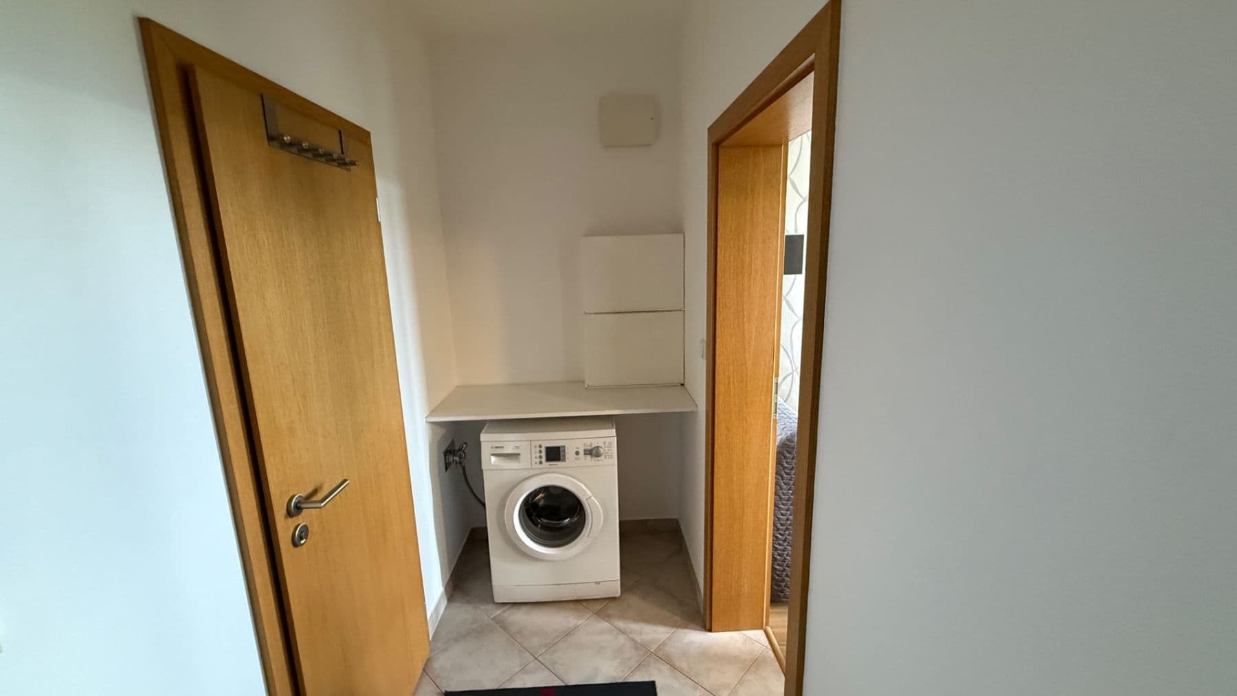 Studio flat to rent, 37 m², Na Výrovně, Prague, Prague Studio flat to rent, 37 m², Na Výrovně, Prague, Prague