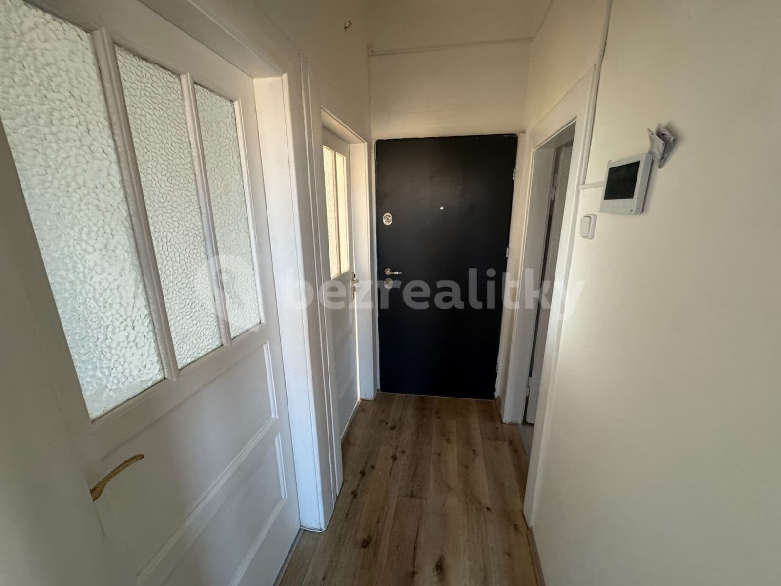 2 bedroom flat to rent, 52 m², Na Farkáně Ⅲ, Prague, Prague 2 bedroom flat to rent, 52 m², Na Farkáně Ⅲ, Prague, Prague