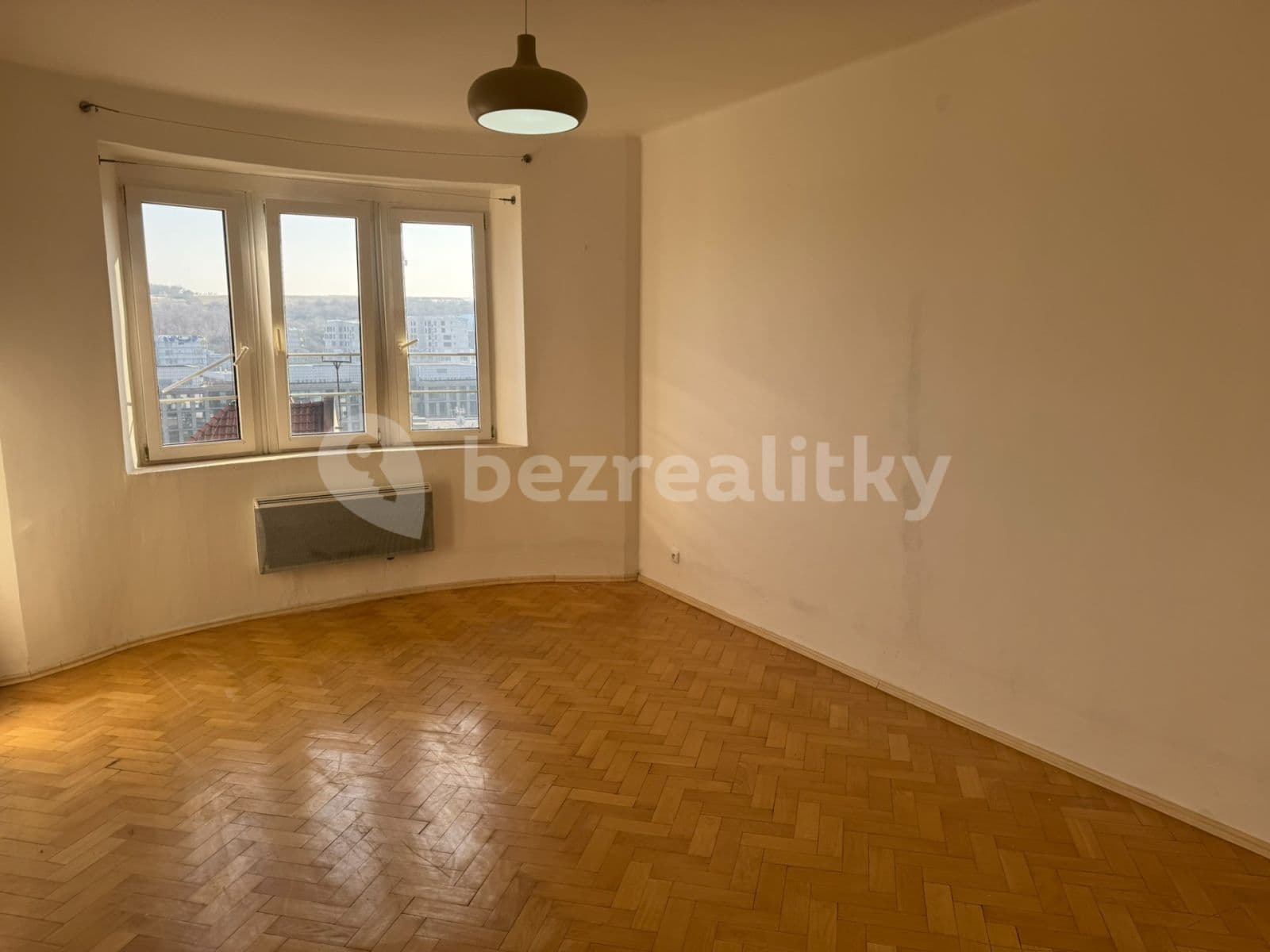 2 bedroom flat to rent, 52 m², Na Farkáně Ⅲ, Prague, Prague 2 bedroom flat to rent, 52 m², Na Farkáně Ⅲ, Prague, Prague