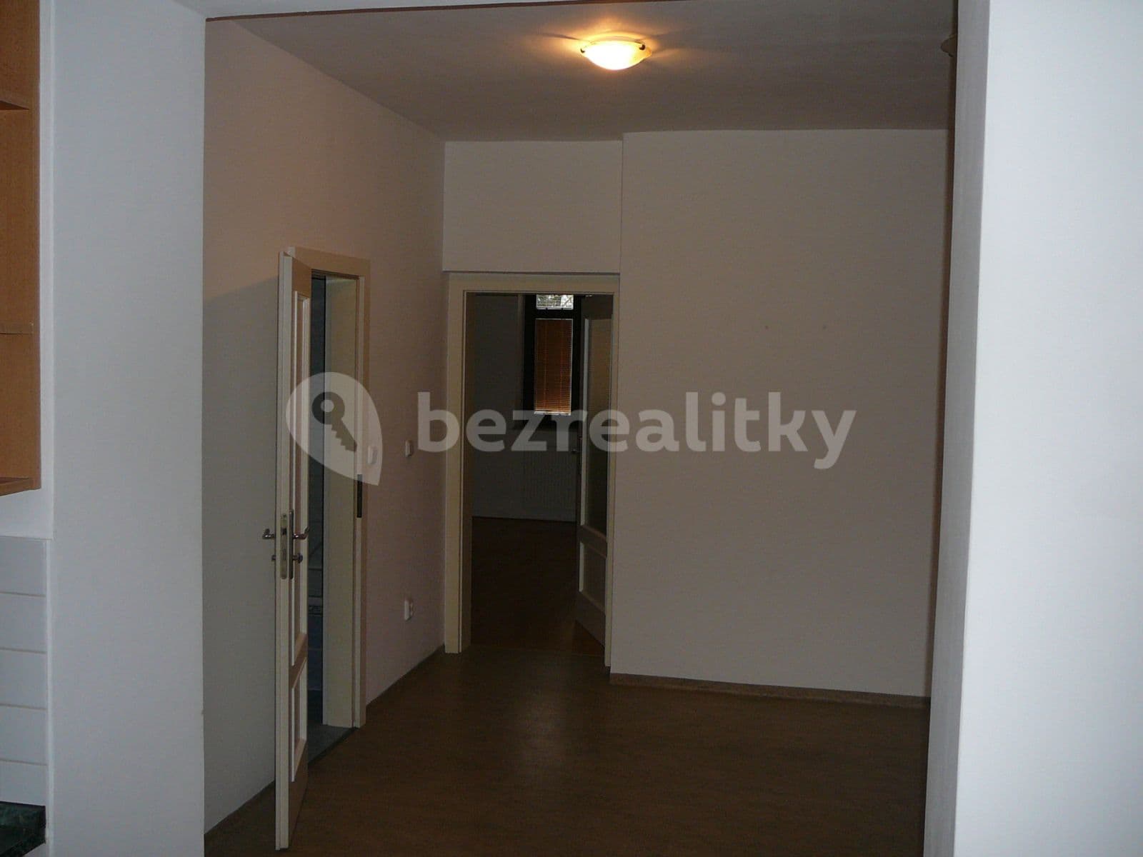 2 bedroom with open-plan kitchen flat to rent, 65 m², Svatoplukova, Brno, Jihomoravský Region 2 bedroom with open-plan kitchen flat to rent, 65 m², Svatoplukova, Brno, Jihomoravský Region