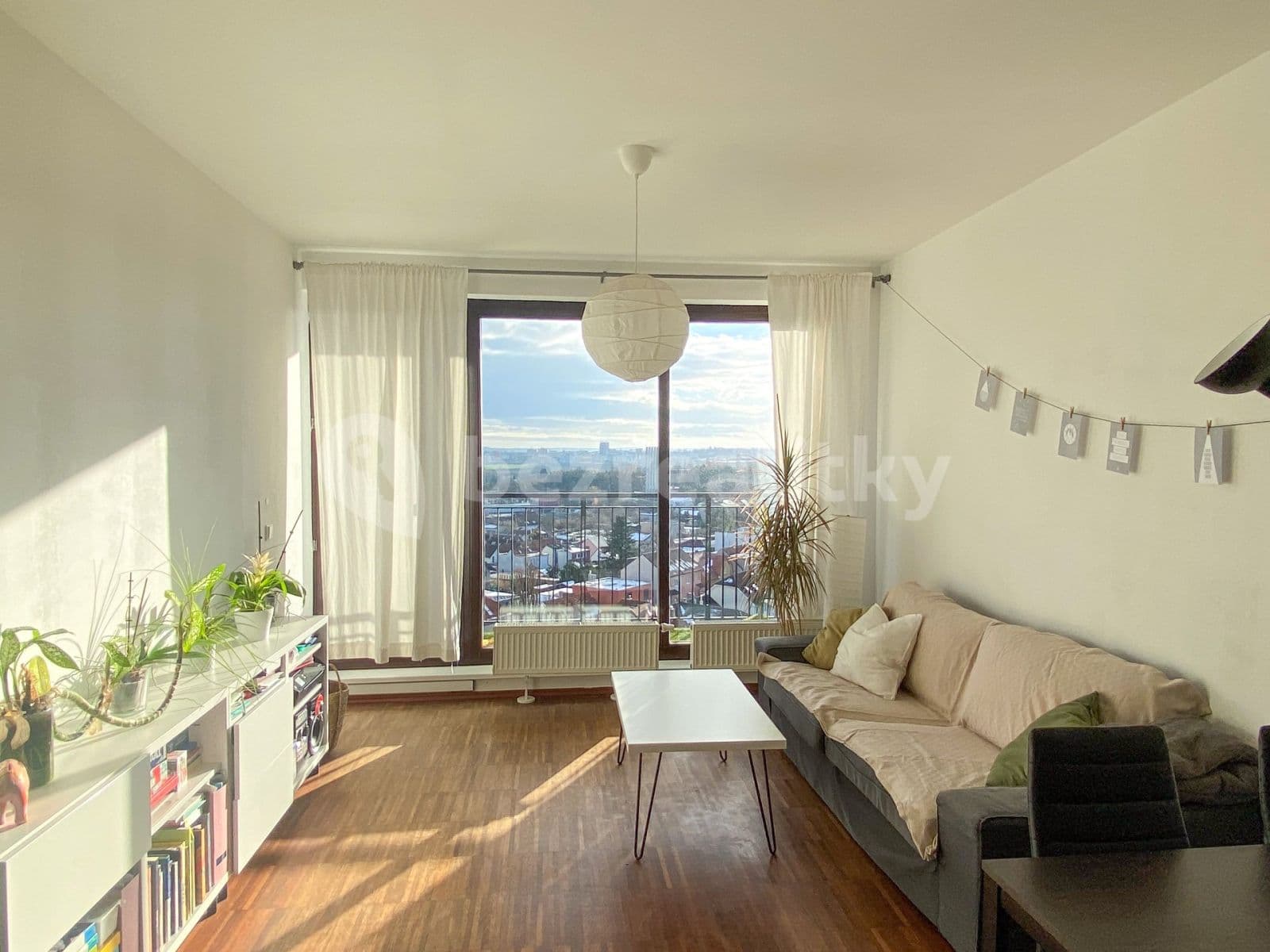 1 bedroom with open-plan kitchen flat to rent, 46 m², Jeremiášova, Prague, Prague 1 bedroom with open-plan kitchen flat to rent, 46 m², Jeremiášova, Prague, Prague