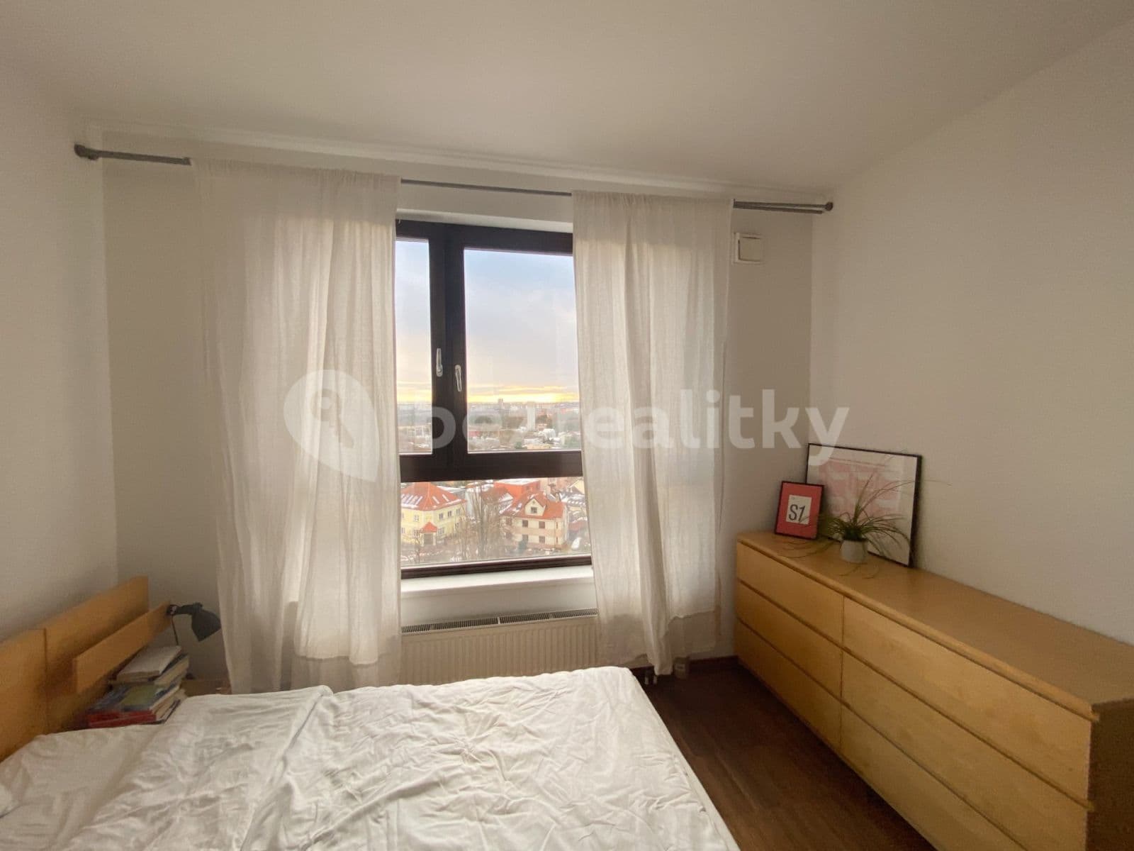 1 bedroom with open-plan kitchen flat to rent, 46 m², Jeremiášova, Prague, Prague 1 bedroom with open-plan kitchen flat to rent, 46 m², Jeremiášova, Prague, Prague