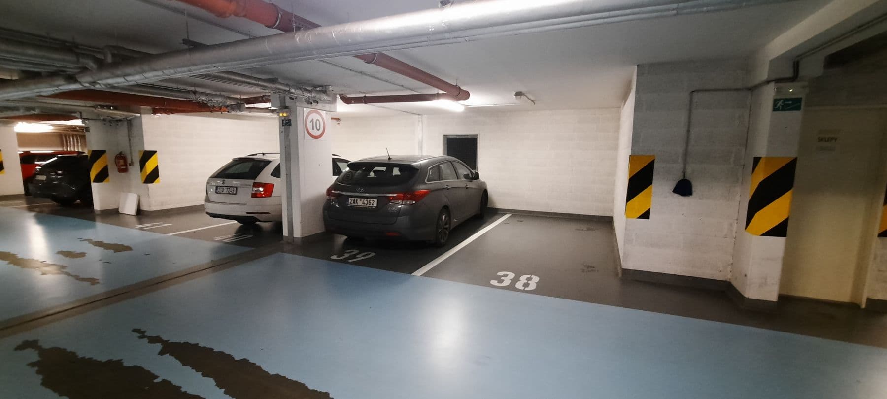 garage to rent, 18 m², Bechlínská, Prague, Prague garage to rent, 18 m², Bechlínská, Prague, Prague