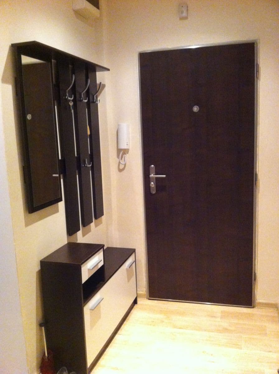 Studio flat to rent, 36 m², Patočkova, Prague, Prague Studio flat to rent, 36 m², Patočkova, Prague, Prague