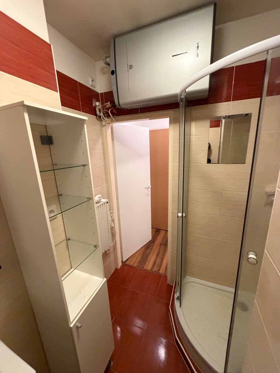 Small studio flat to rent, 24 m², Tišnovská, Brno, Jihomoravský Region Small studio flat to rent, 24 m², Tišnovská, Brno, Jihomoravský Region