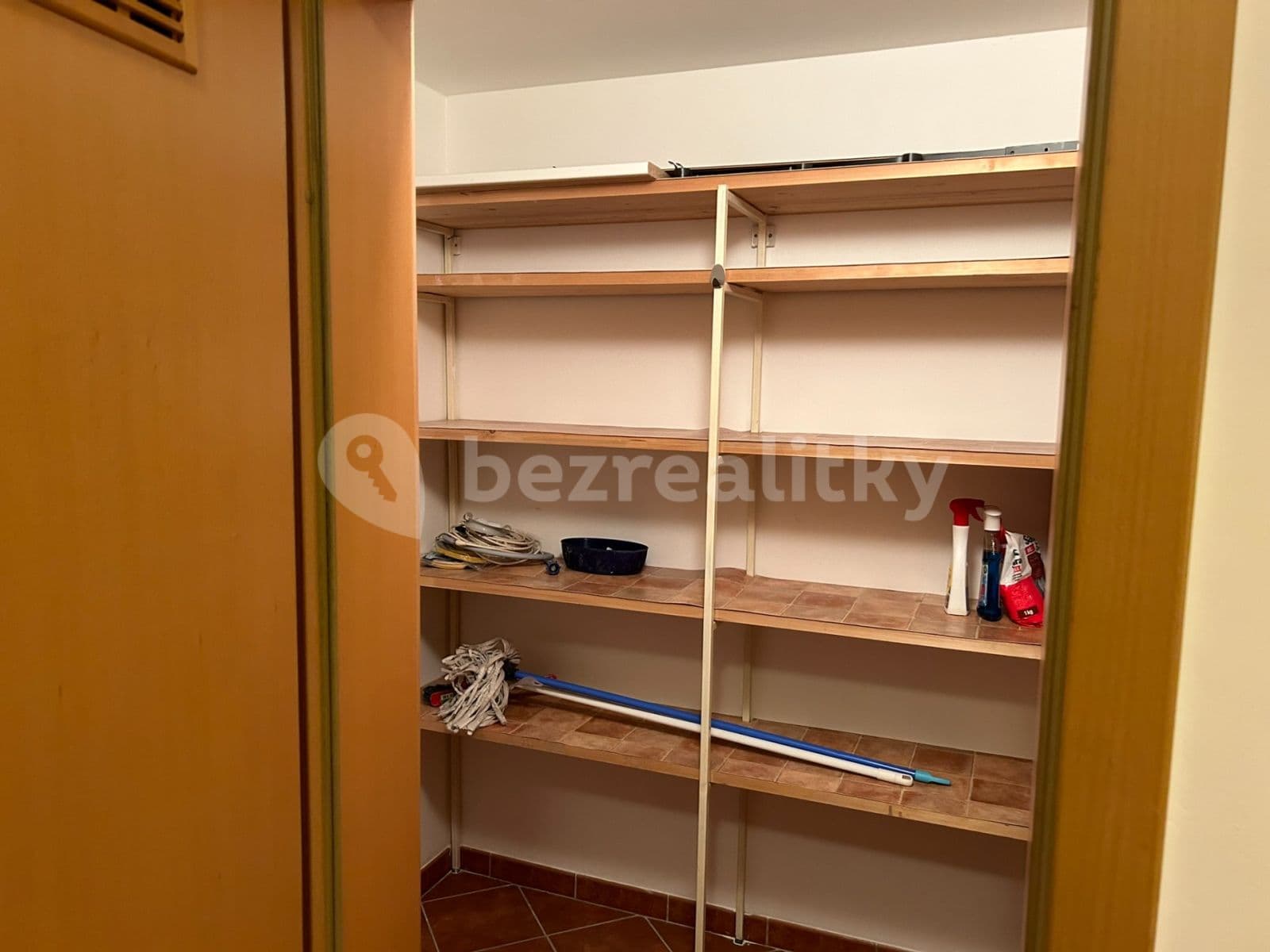 1 bedroom with open-plan kitchen flat to rent, 57 m², Muškova, Prague, Prague 1 bedroom with open-plan kitchen flat to rent, 57 m², Muškova, Prague, Prague