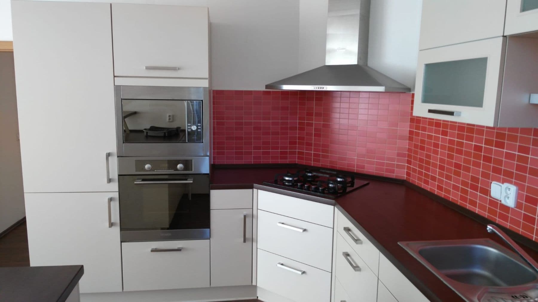 2 bedroom with open-plan kitchen flat to rent, 64 m², Poljanovova, Prague, Prague 2 bedroom with open-plan kitchen flat to rent, 64 m², Poljanovova, Prague, Prague