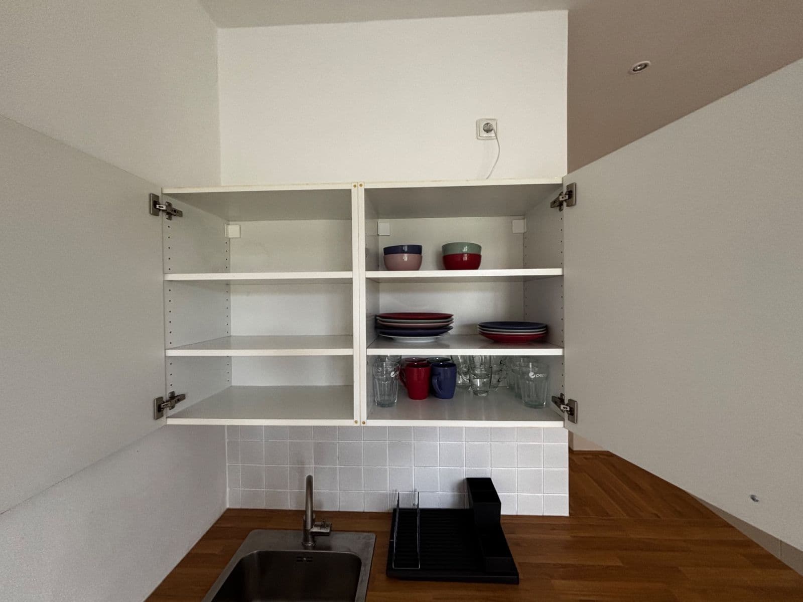 Small studio flat to rent, 23 m², V Nových Vokovicích, Prague, Prague Small studio flat to rent, 23 m², V Nových Vokovicích, Prague, Prague