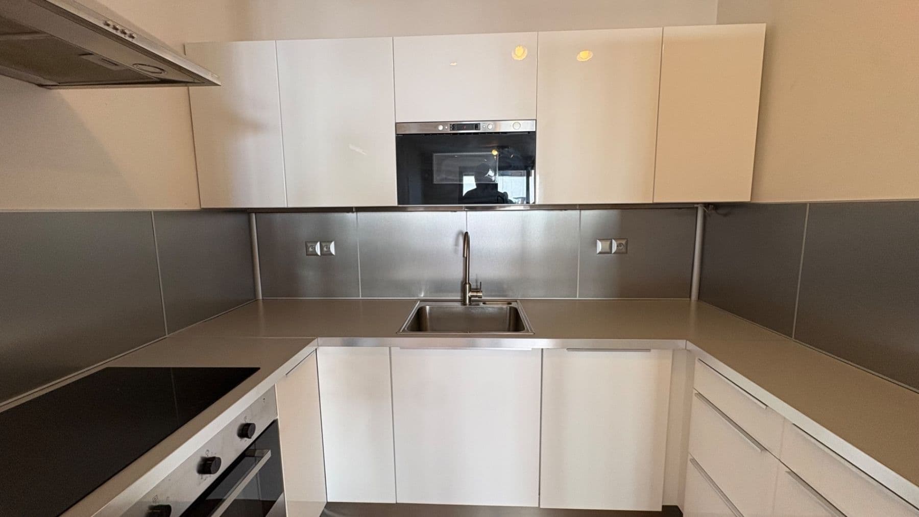 1 bedroom with open-plan kitchen flat to rent, 54 m², Na Slatince, Prague, Prague 1 bedroom with open-plan kitchen flat to rent, 54 m², Na Slatince, Prague, Prague
