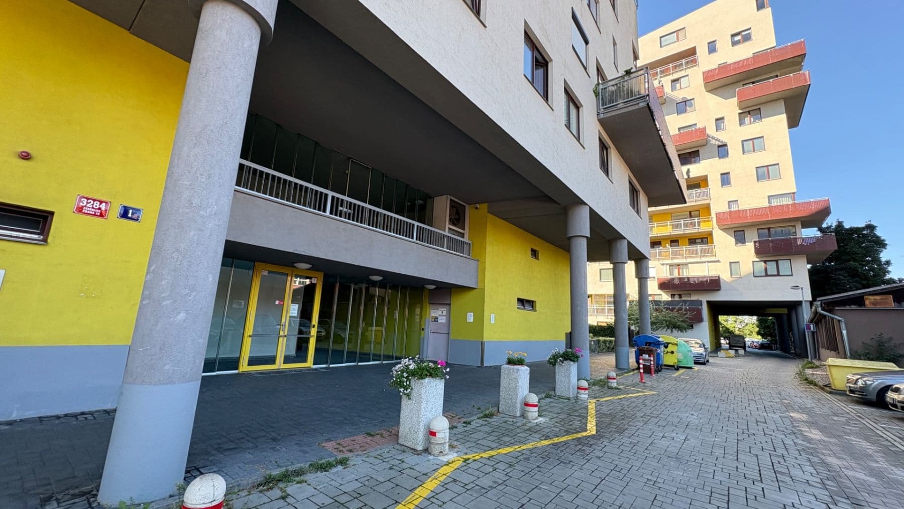 1 bedroom with open-plan kitchen flat to rent, 54 m², Na Slatince, Prague, Prague 1 bedroom with open-plan kitchen flat to rent, 54 m², Na Slatince, Prague, Prague