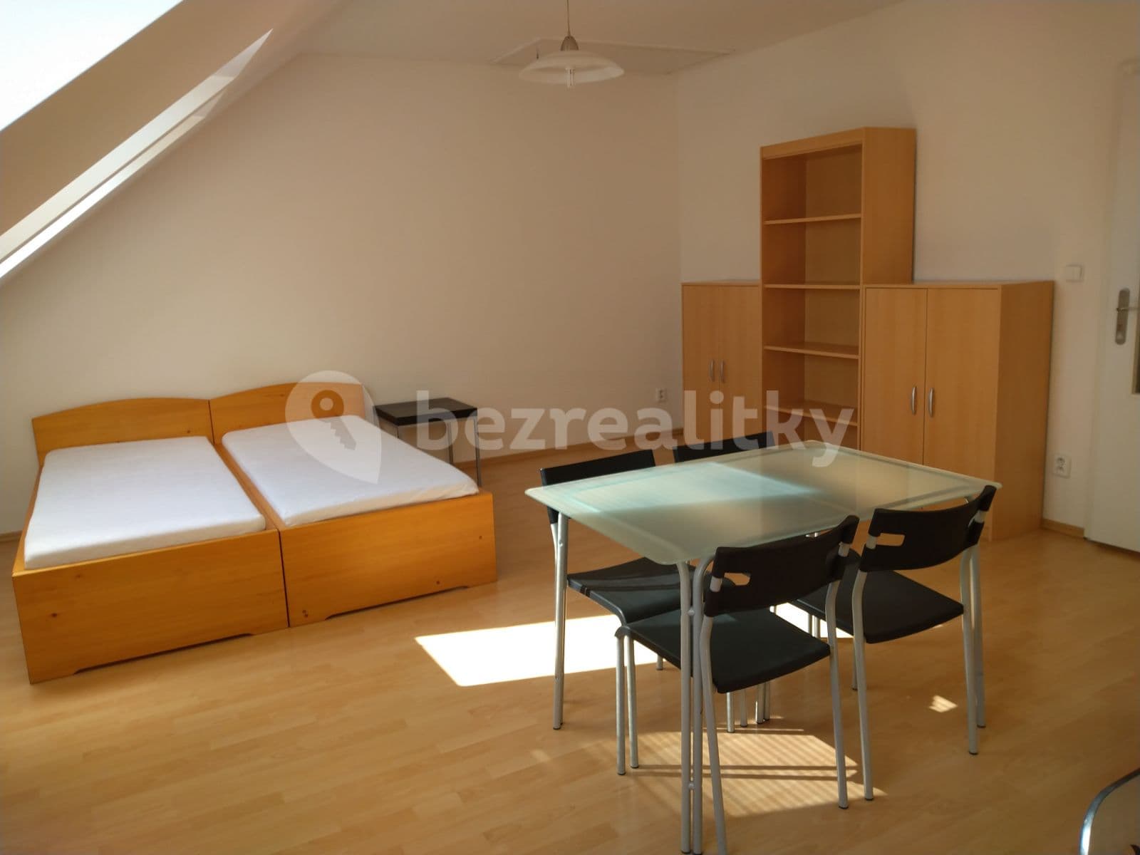 4 bedroom flat to rent, 120 m², Bělohorská, Brno, Jihomoravský Region