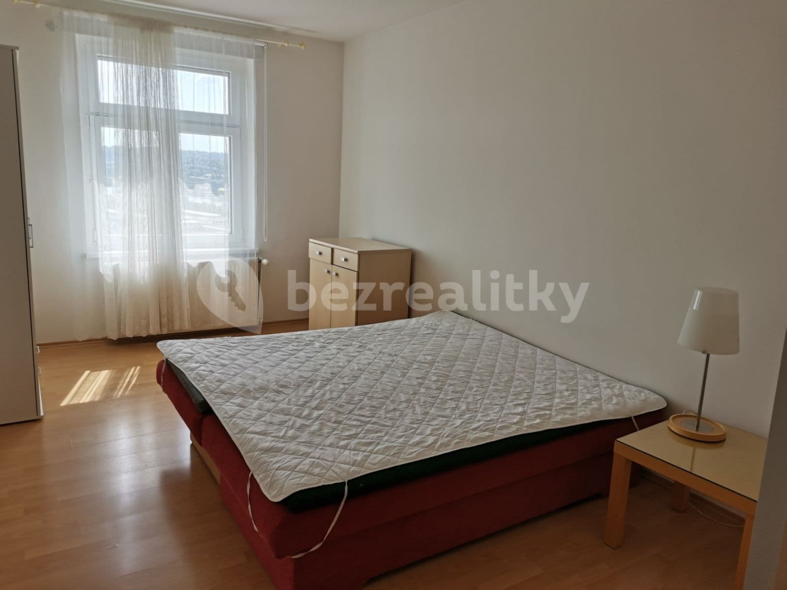 1 bedroom with open-plan kitchen flat to rent, 45 m², Na Topolce, Prague, Prague