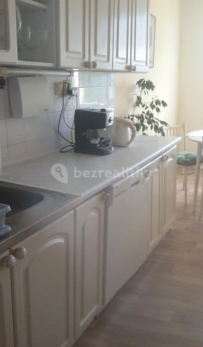 4 bedroom flat to rent, 83 m², Koniklecová, Brno, Jihomoravský Region 4 bedroom flat to rent, 83 m², Koniklecová, Brno, Jihomoravský Region