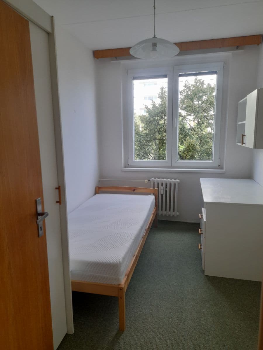 4 bedroom flat to rent, 83 m², Koniklecová, Brno, Jihomoravský Region 4 bedroom flat to rent, 83 m², Koniklecová, Brno, Jihomoravský Region