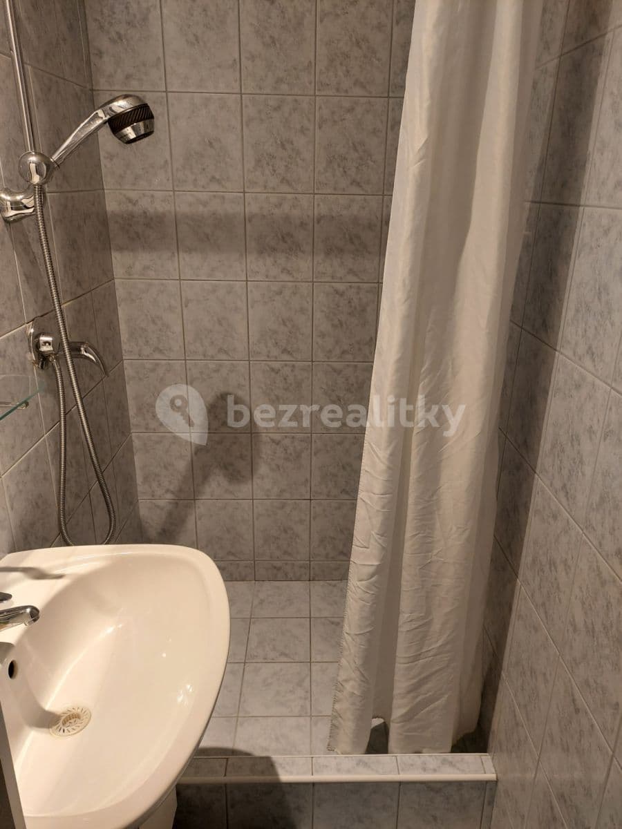 Small studio flat to rent, 27 m², Nad lesním divadlem, Prague, Prague Small studio flat to rent, 27 m², Nad lesním divadlem, Prague, Prague
