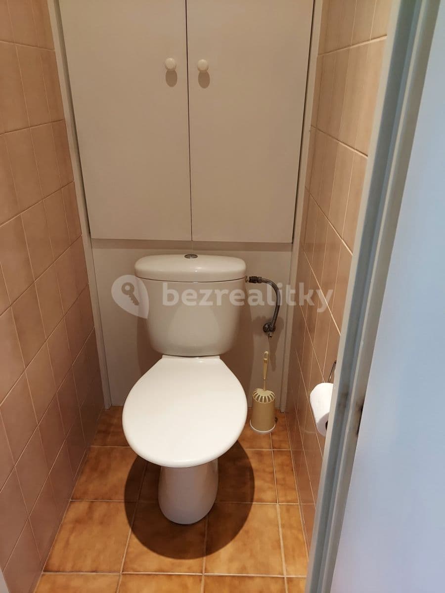 Small studio flat to rent, 27 m², Nad lesním divadlem, Prague, Prague Small studio flat to rent, 27 m², Nad lesním divadlem, Prague, Prague