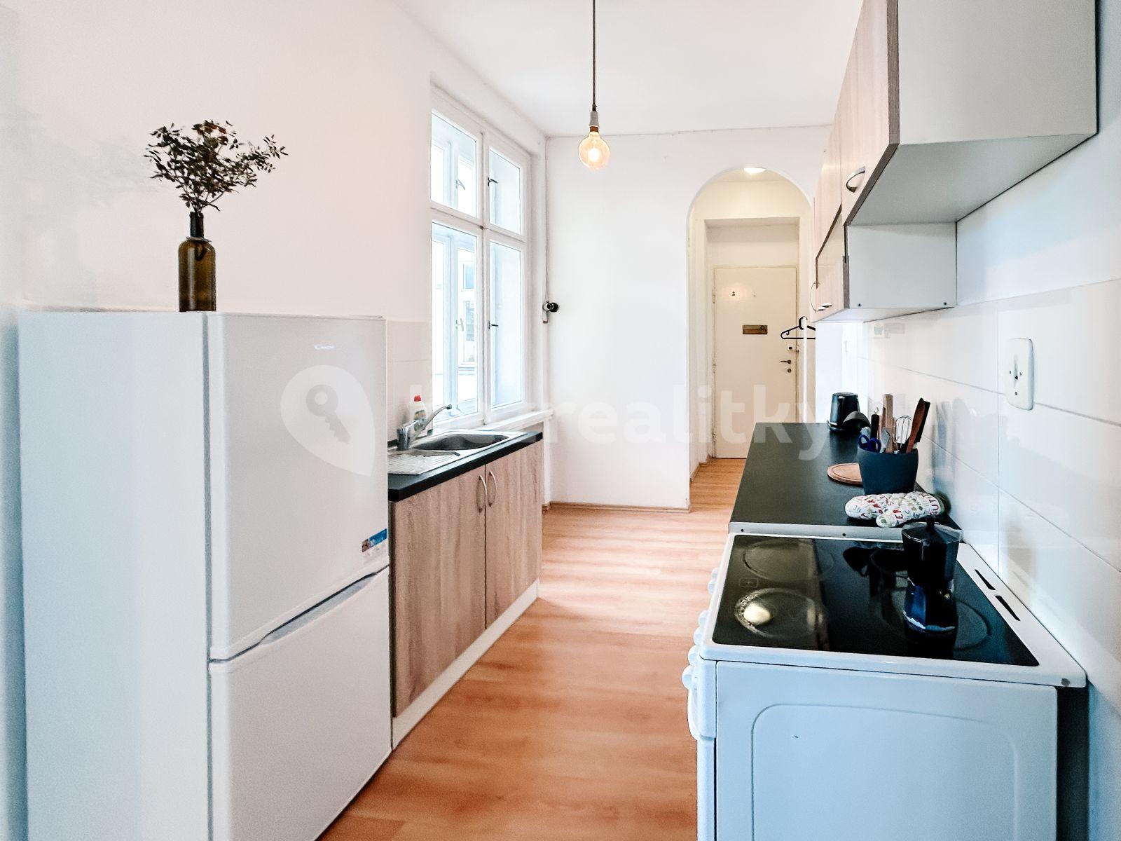 2 bedroom flat to rent, 58 m², Husinecká, Prague, Prague