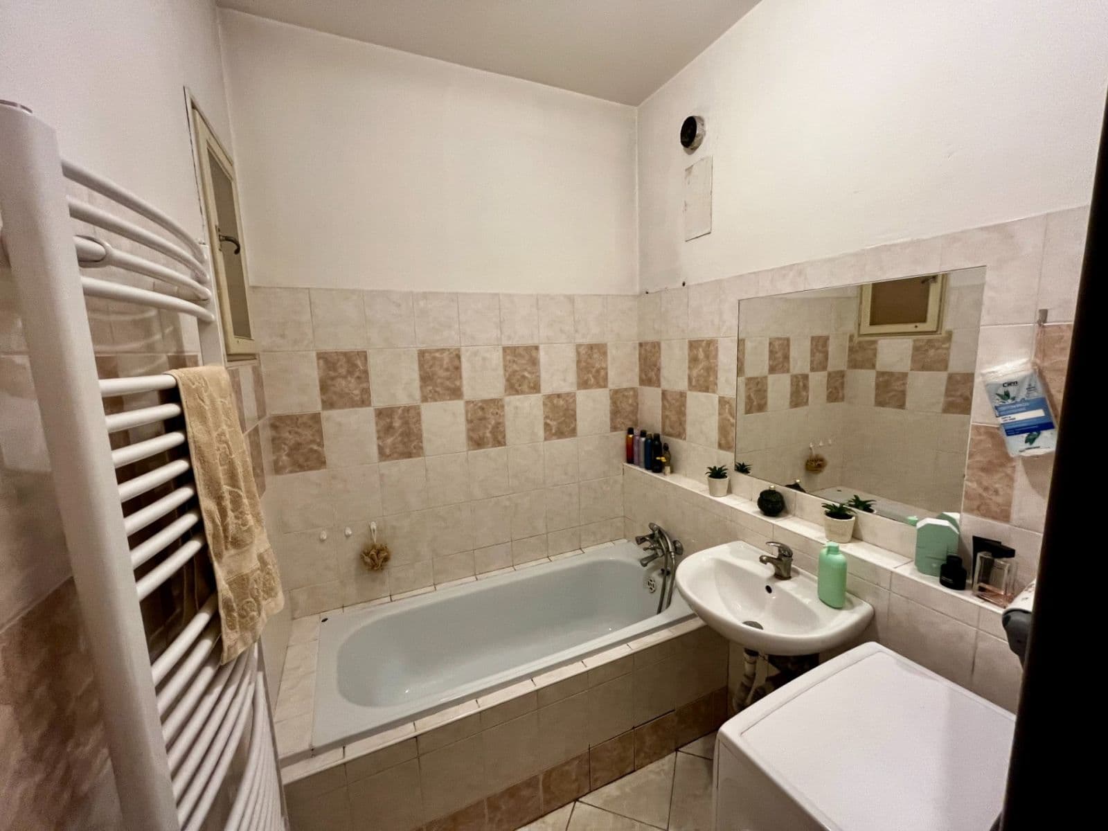 Studio flat to rent, 22 m², Sakařova, Pardubice, Pardubický Region Studio flat to rent, 22 m², Sakařova, Pardubice, Pardubický Region