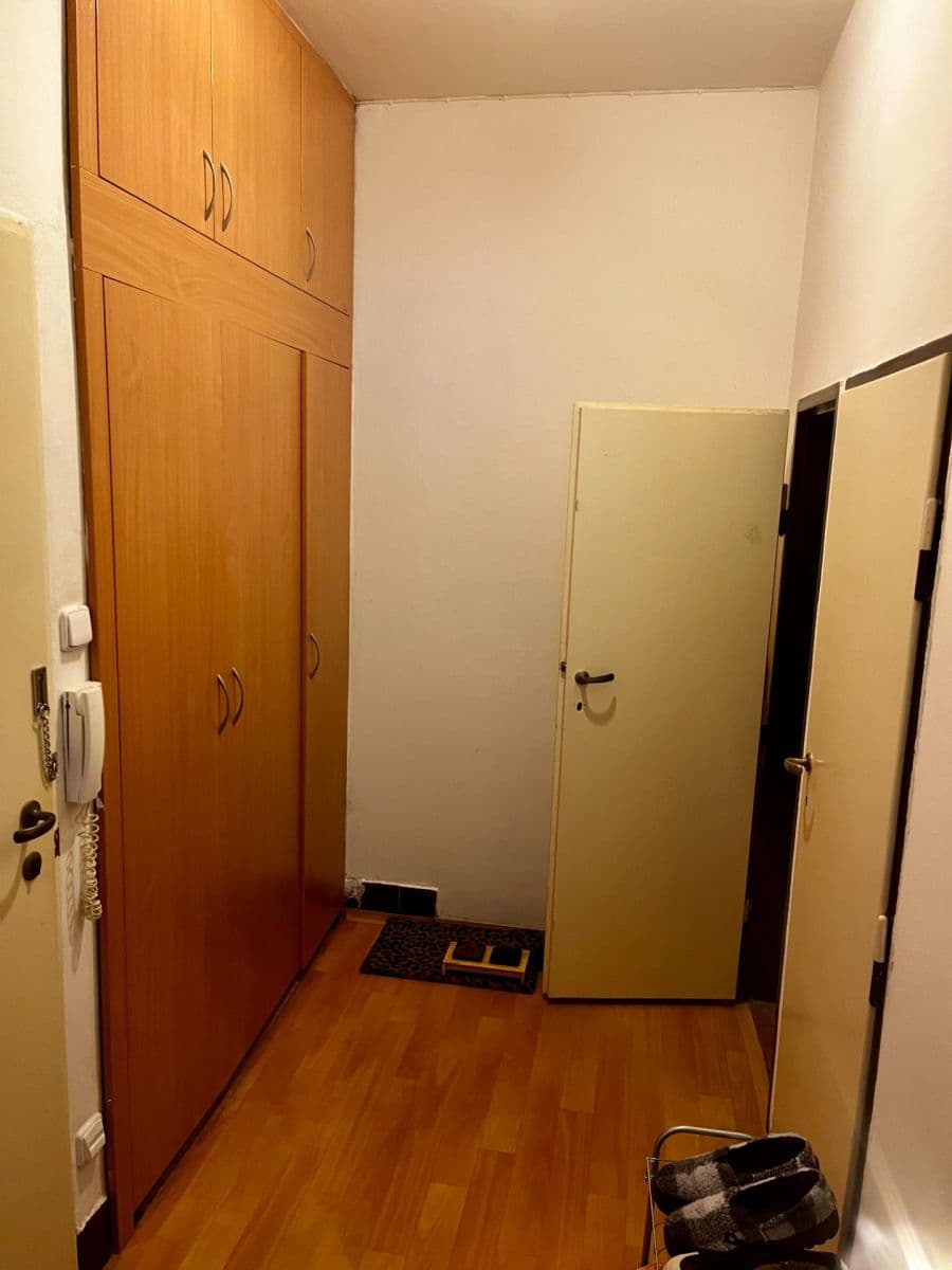 Studio flat to rent, 22 m², Sakařova, Pardubice, Pardubický Region Studio flat to rent, 22 m², Sakařova, Pardubice, Pardubický Region