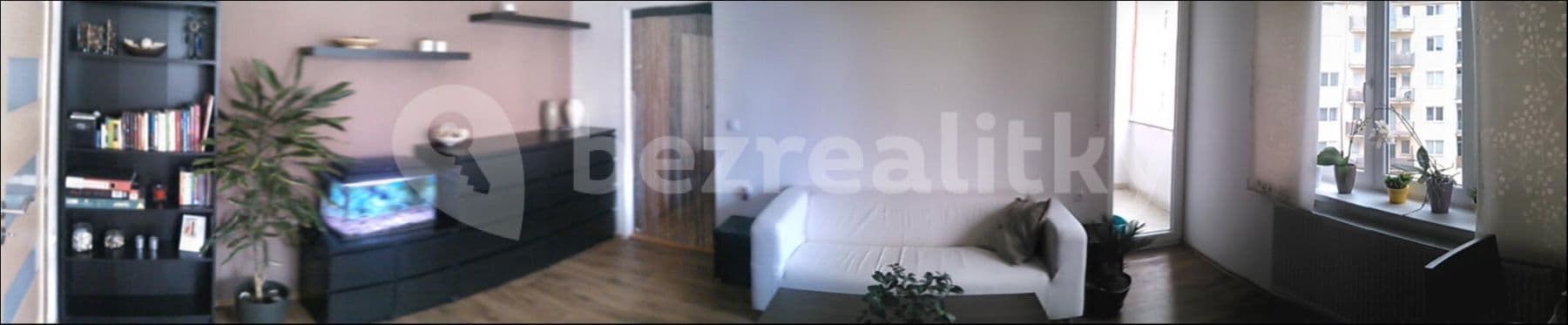 1 bedroom with open-plan kitchen flat to rent, 48 m², Zvěřinova, Brno, Jihomoravský Region 1 bedroom with open-plan kitchen flat to rent, 48 m², Zvěřinova, Brno, Jihomoravský Region
