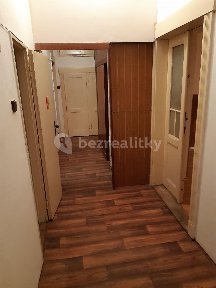 2 bedroom with open-plan kitchen flat to rent, 80 m², Vrchlického, Prague, Prague 2 bedroom with open-plan kitchen flat to rent, 80 m², Vrchlického, Prague, Prague