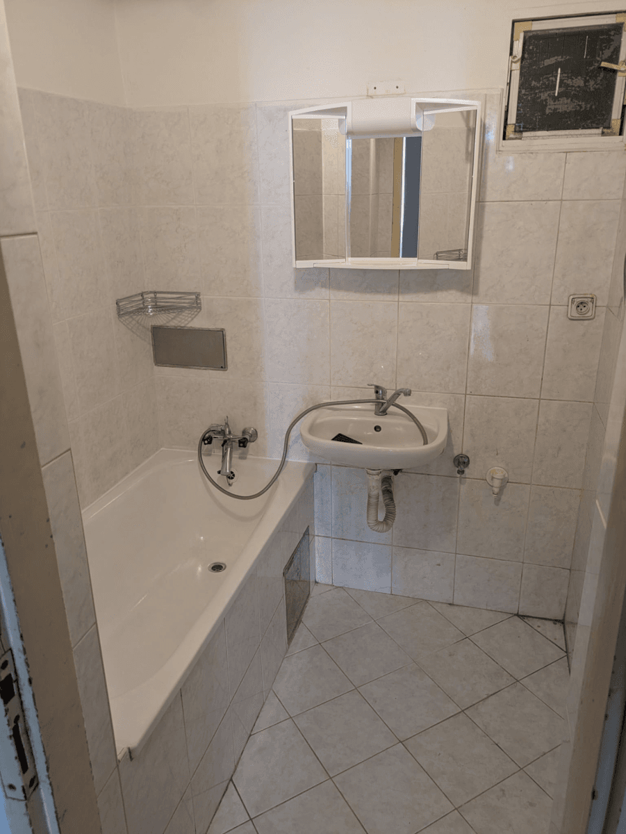 2 bedroom with open-plan kitchen flat to rent, 80 m², Vrchlického, Prague, Prague 2 bedroom with open-plan kitchen flat to rent, 80 m², Vrchlického, Prague, Prague