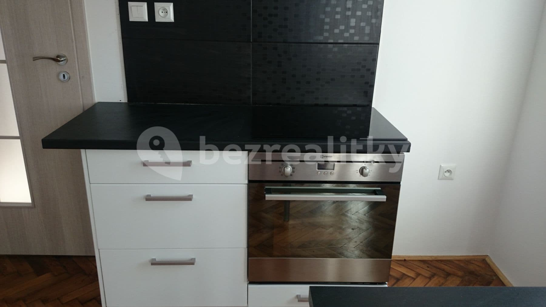 Studio flat to rent, 30 m², Korálková, Jablonec nad Nisou, Liberecký Region Studio flat to rent, 30 m², Korálková, Jablonec nad Nisou, Liberecký Region