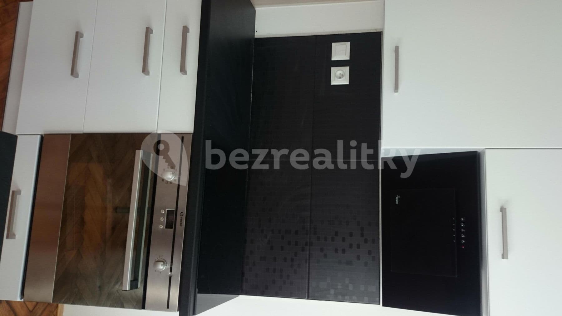 Studio flat to rent, 30 m², Korálková, Jablonec nad Nisou, Liberecký Region Studio flat to rent, 30 m², Korálková, Jablonec nad Nisou, Liberecký Region