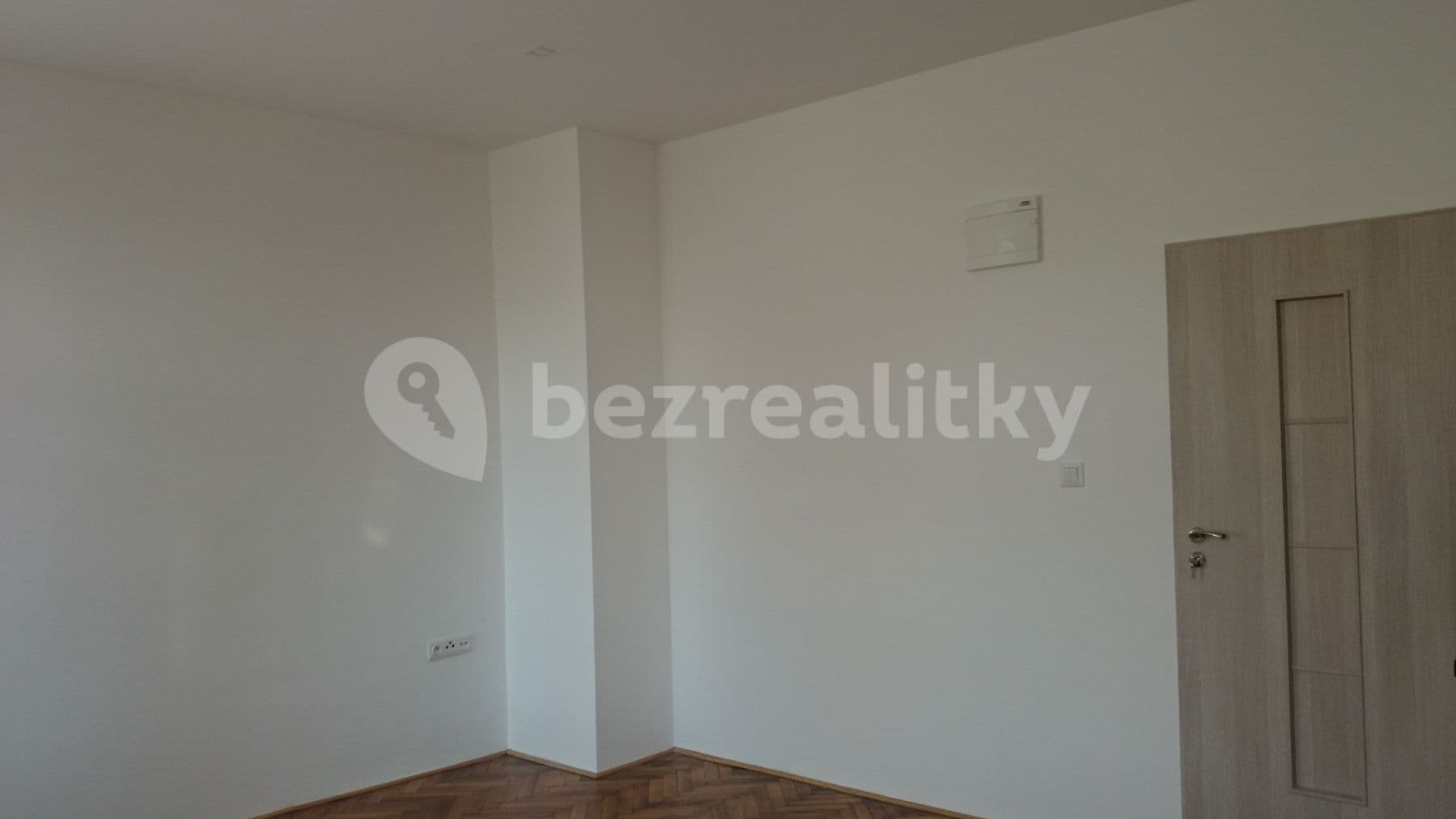 Studio flat to rent, 30 m², Korálková, Jablonec nad Nisou, Liberecký Region Studio flat to rent, 30 m², Korálková, Jablonec nad Nisou, Liberecký Region