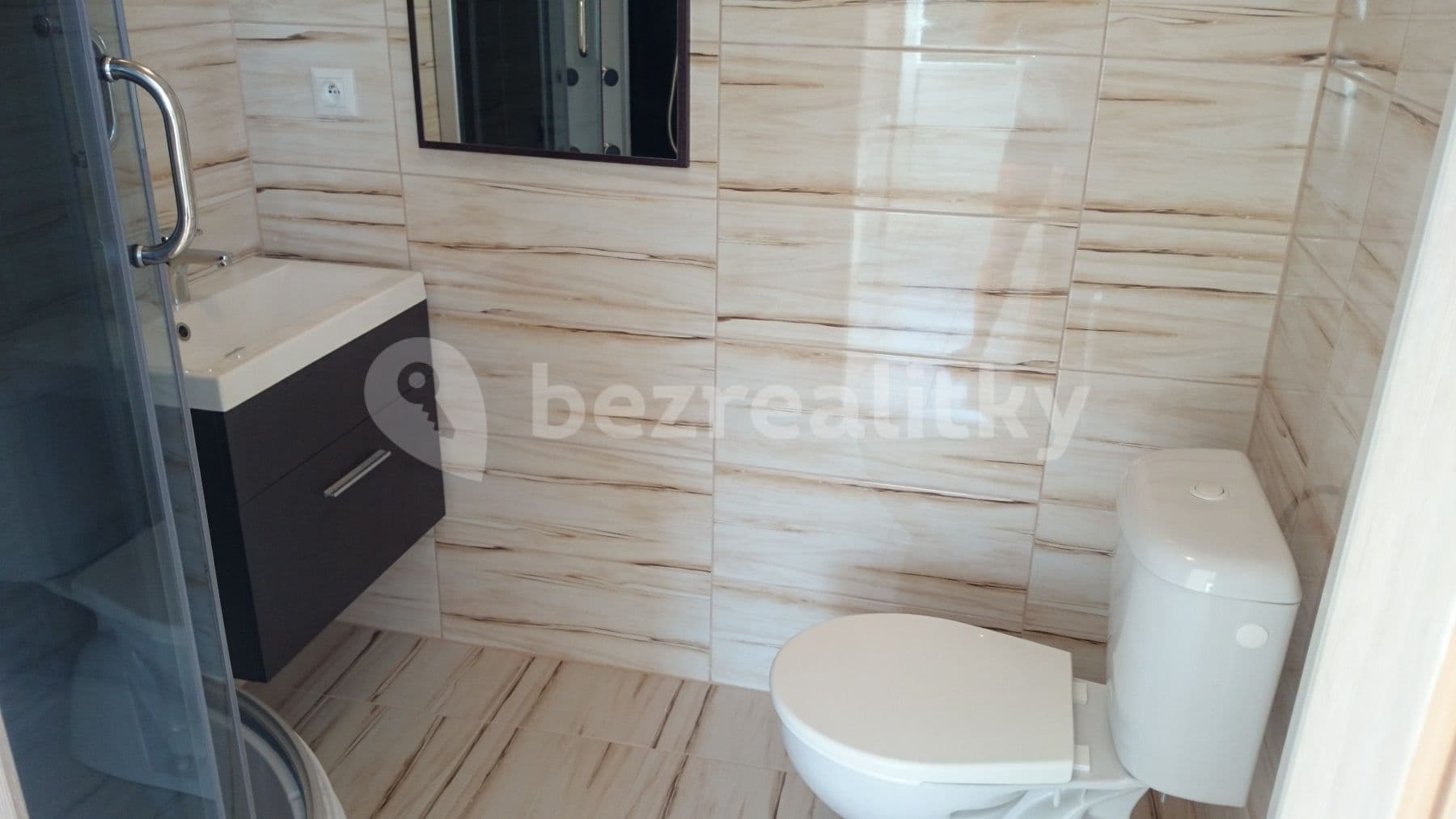 Studio flat to rent, 30 m², Korálková, Jablonec nad Nisou, Liberecký Region Studio flat to rent, 30 m², Korálková, Jablonec nad Nisou, Liberecký Region
