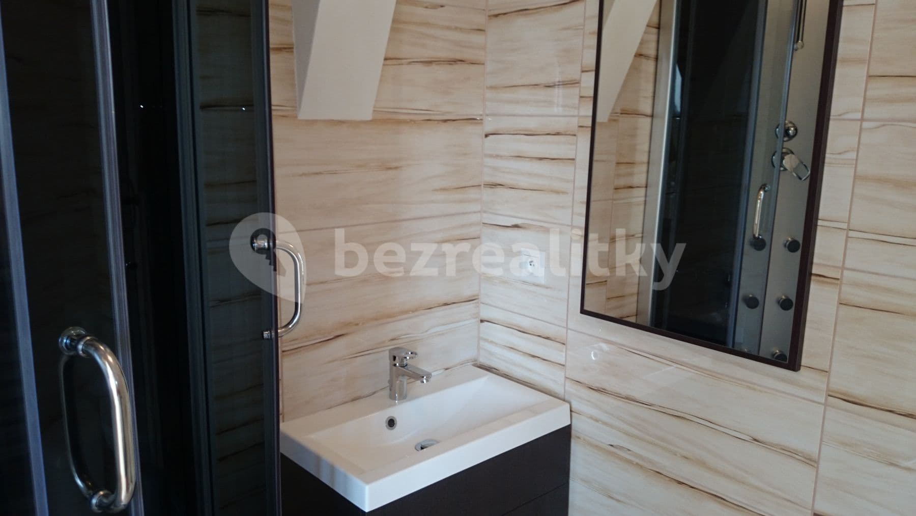 Studio flat to rent, 30 m², Korálková, Jablonec nad Nisou, Liberecký Region Studio flat to rent, 30 m², Korálková, Jablonec nad Nisou, Liberecký Region