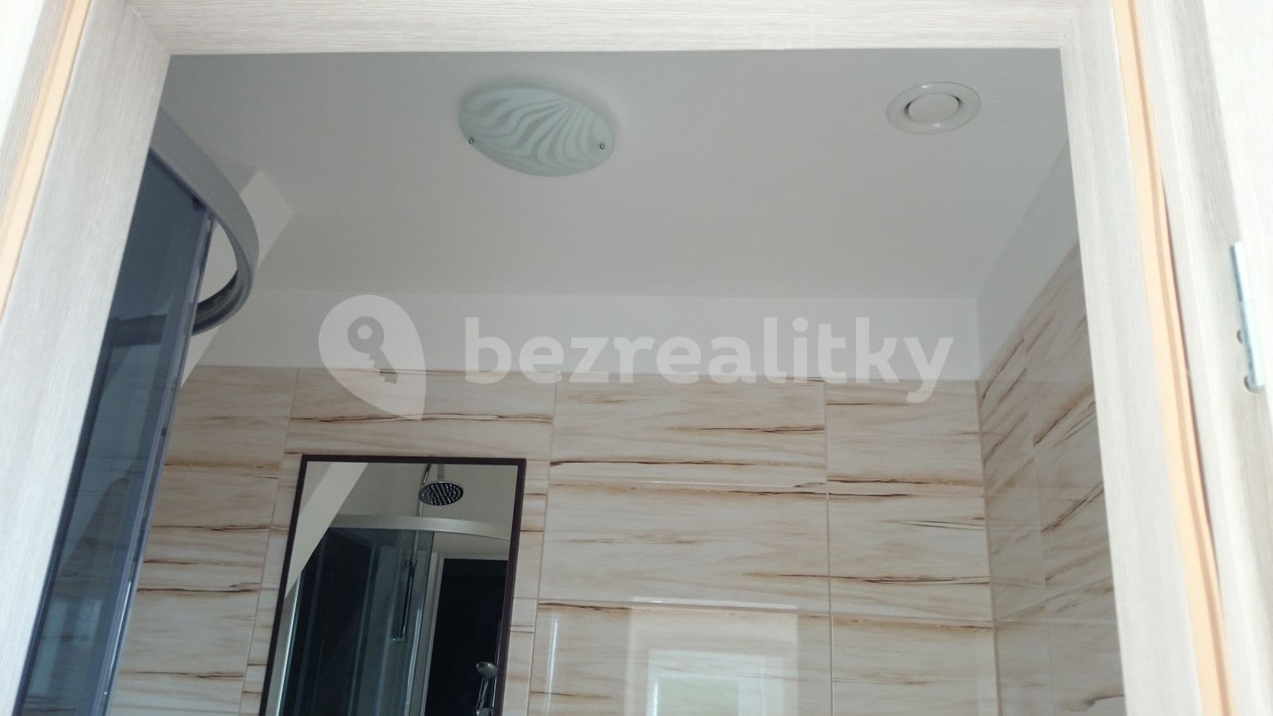 Studio flat to rent, 30 m², Korálková, Jablonec nad Nisou, Liberecký Region Studio flat to rent, 30 m², Korálková, Jablonec nad Nisou, Liberecký Region