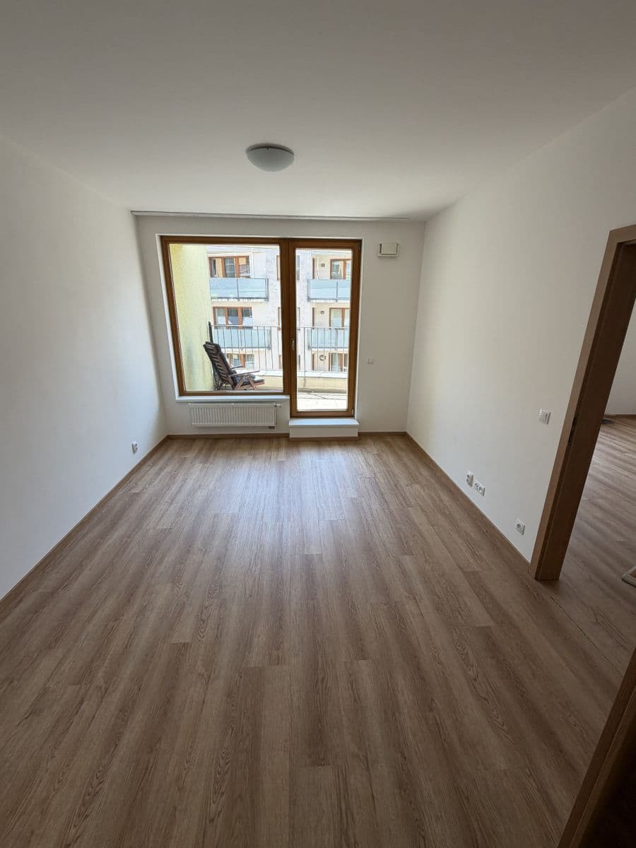 1 bedroom with open-plan kitchen flat to rent, 52 m², Kurta Konráda, Prague, Prague 1 bedroom with open-plan kitchen flat to rent, 52 m², Kurta Konráda, Prague, Prague