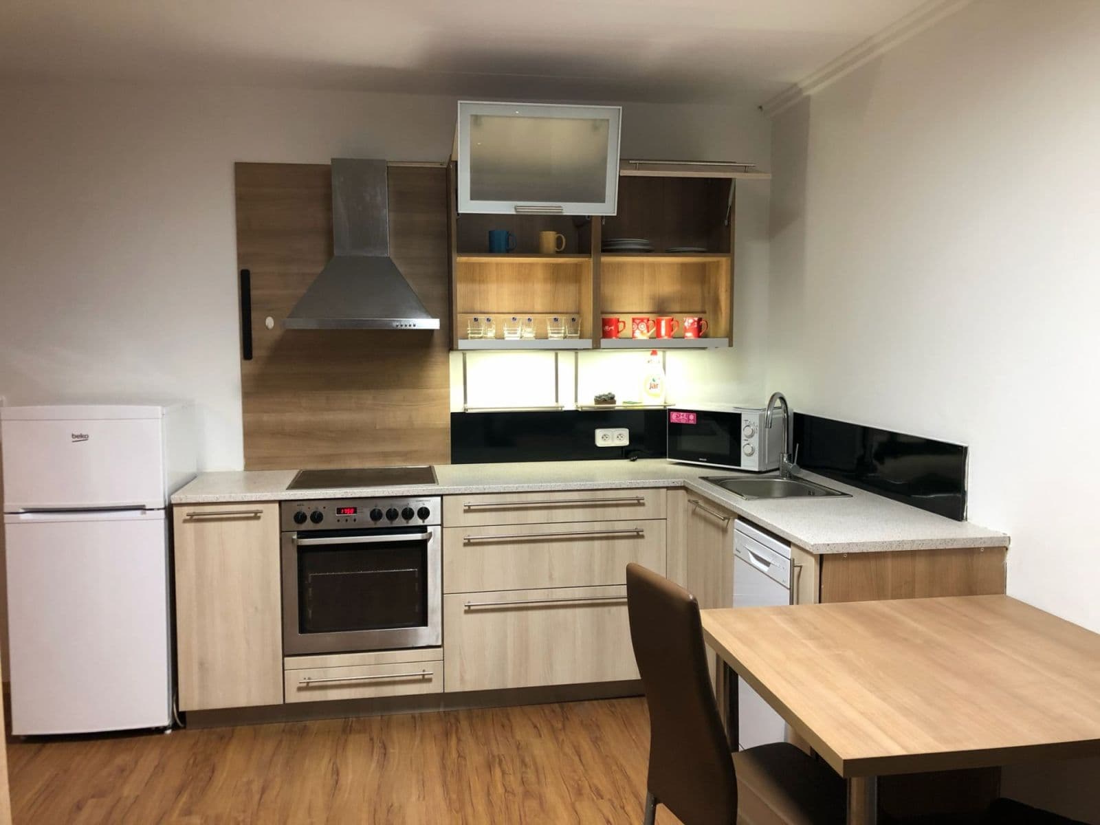 1 bedroom with open-plan kitchen flat to rent, 41 m², Makovského, Prague, Prague 1 bedroom with open-plan kitchen flat to rent, 41 m², Makovského, Prague, Prague
